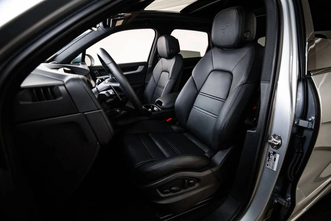 2026 Porsche 9Y0/9Y3 Cayenne S - Image 5 of 5