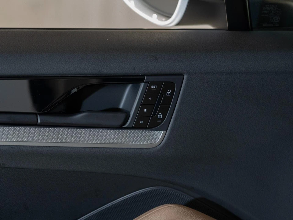 2026 Porsche 9Y0/9Y3 Cayenne S - Image 18 of 27