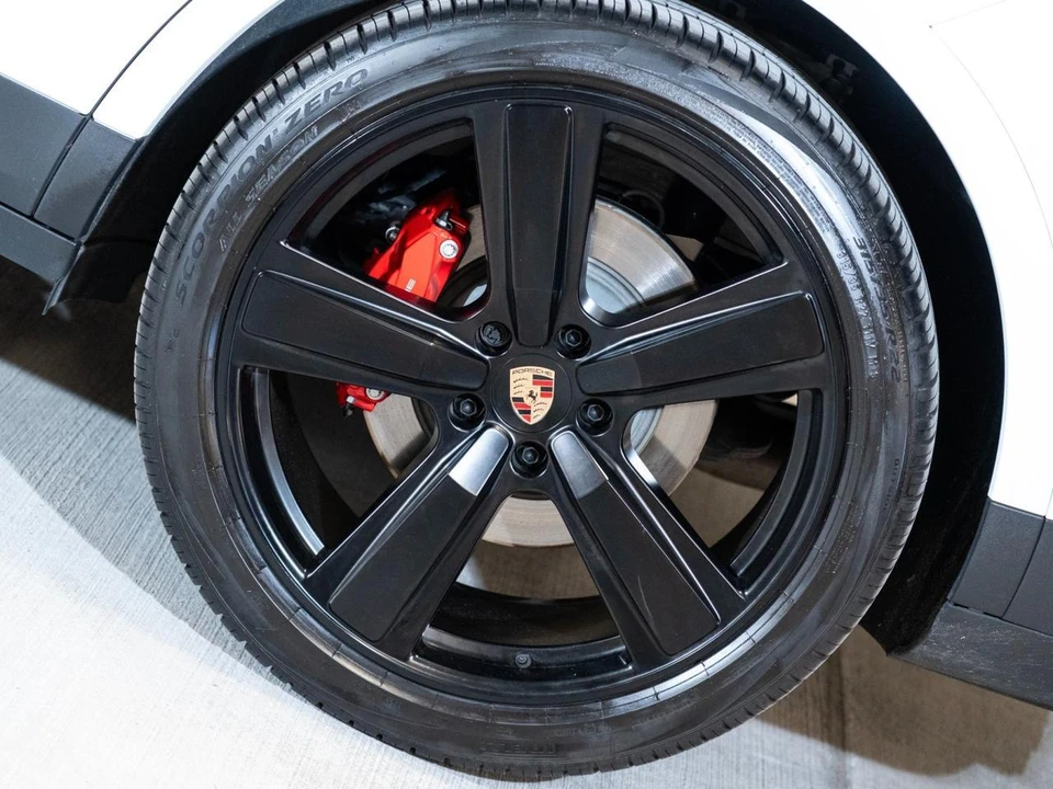 2026 Porsche 9Y0/9Y3 Cayenne S - Image 12 of 27