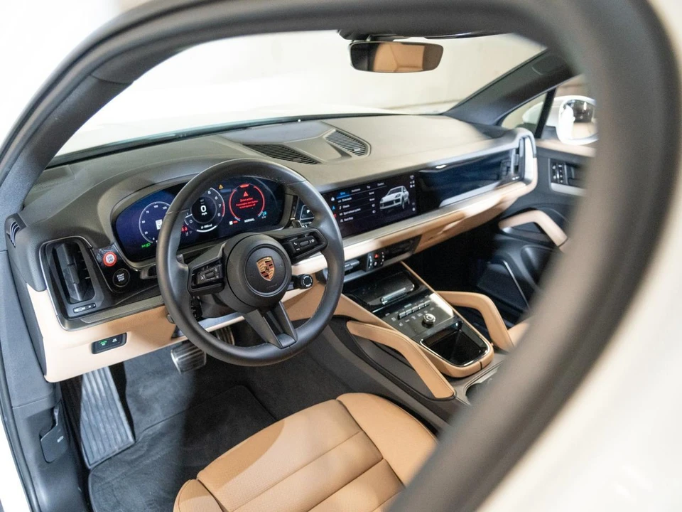 2026 Porsche 9Y0/9Y3 Cayenne S - Image 5 of 27
