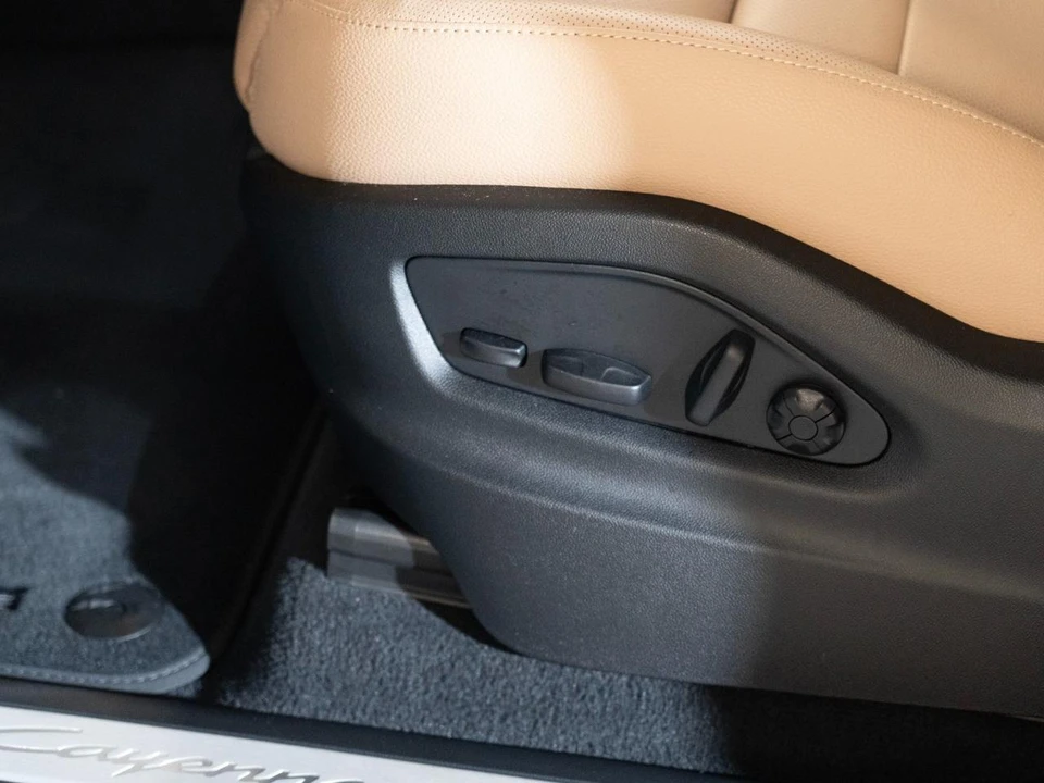 2026 Porsche 9Y0/9Y3 Cayenne S - Image 14 of 27