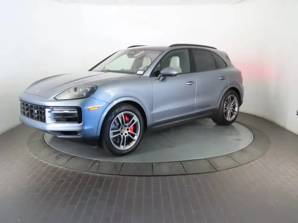 2026 Porsche 9Y0/9Y3 Cayenne S - Image 3 of 31