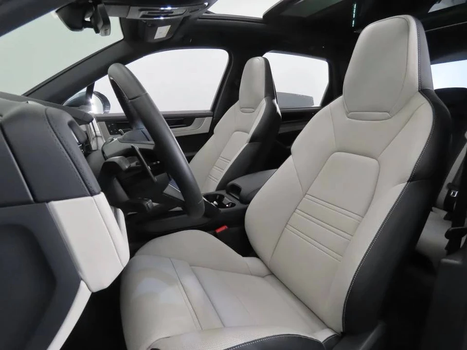 2026 Porsche 9Y0/9Y3 Cayenne S - Image 5 of 5