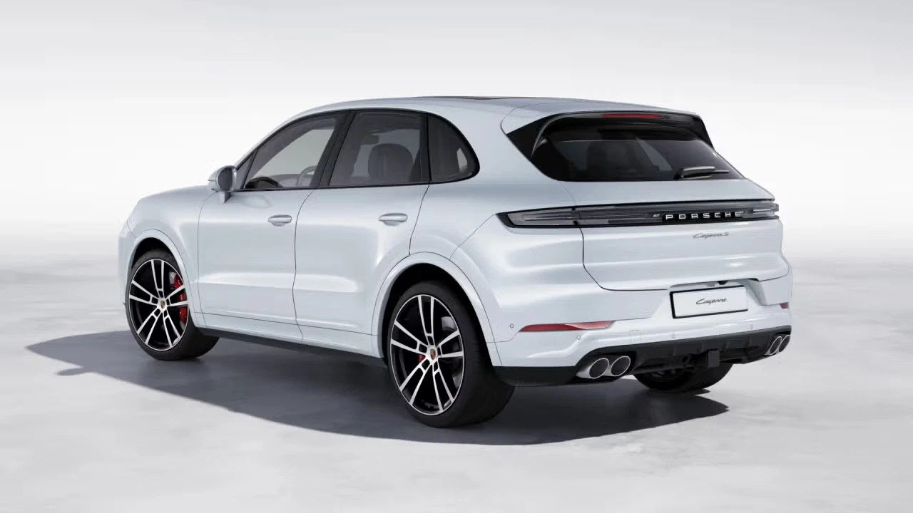 2026 Porsche Cayenne - Image 20 of 30