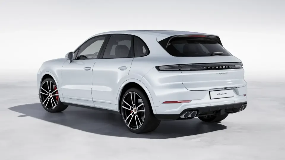 2026 Porsche Cayenne - Image 23 of 30