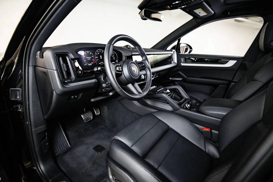 2026 Porsche 9Y0/9Y3 Cayenne S - Image 4 of 4