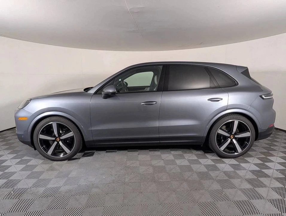 2026 Porsche 9Y0/9Y3 Cayenne S - Image 2 of 4