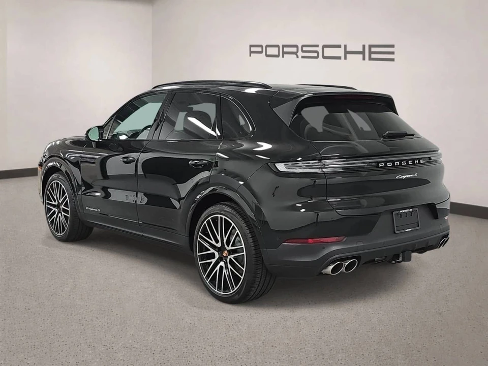 2026 Porsche 9Y0/9Y3 Cayenne S - Image 3 of 4