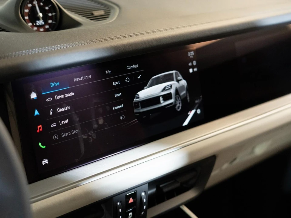 2026 Porsche 9Y0/9Y3 Cayenne S - Image 21 of 29