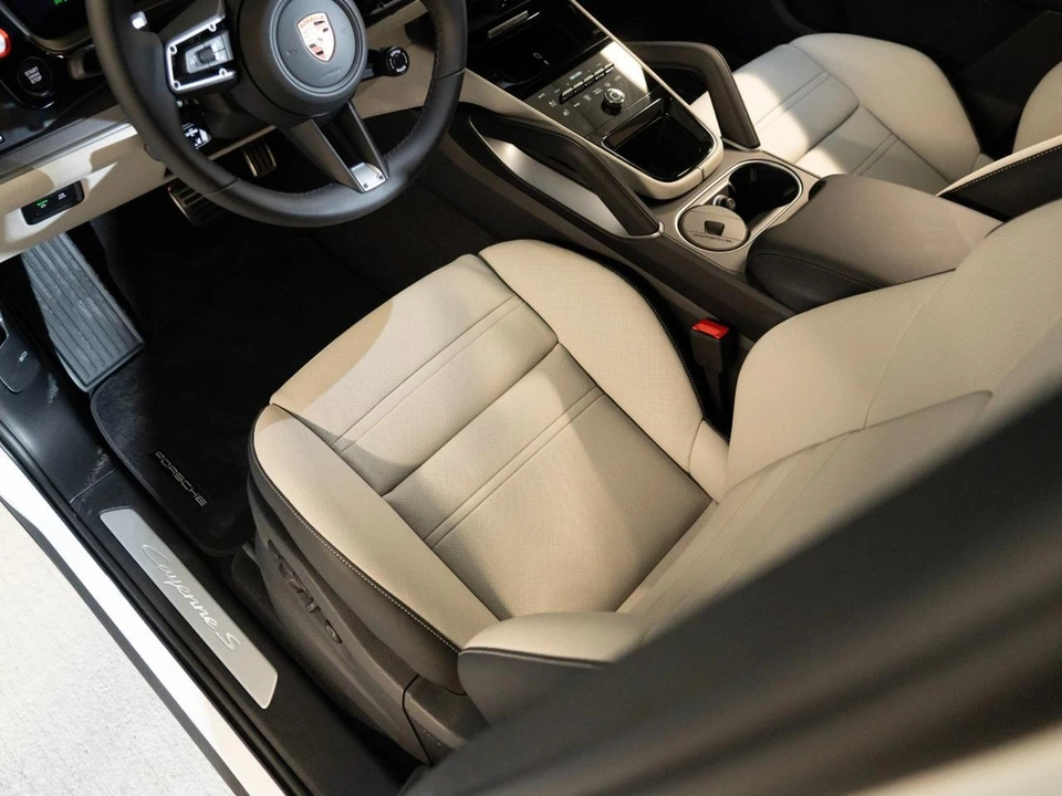 2026 Porsche 9Y0/9Y3 Cayenne S - Image 14 of 29