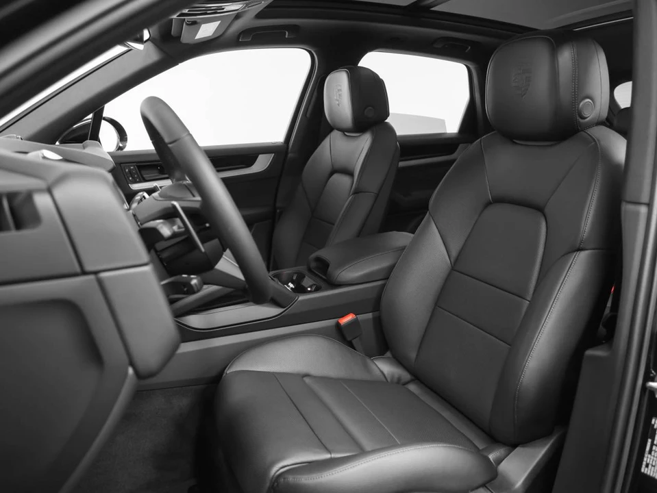 2026 Porsche 9Y0/9Y3 Cayenne S - Image 5 of 5