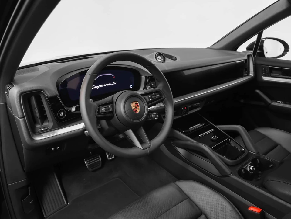 2026 Porsche 9Y0/9Y3 Cayenne S - Image 4 of 5