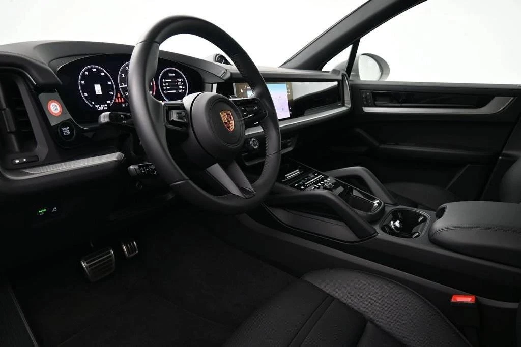 2026 Porsche 9Y0/9Y3 Cayenne S - Image 4 of 4