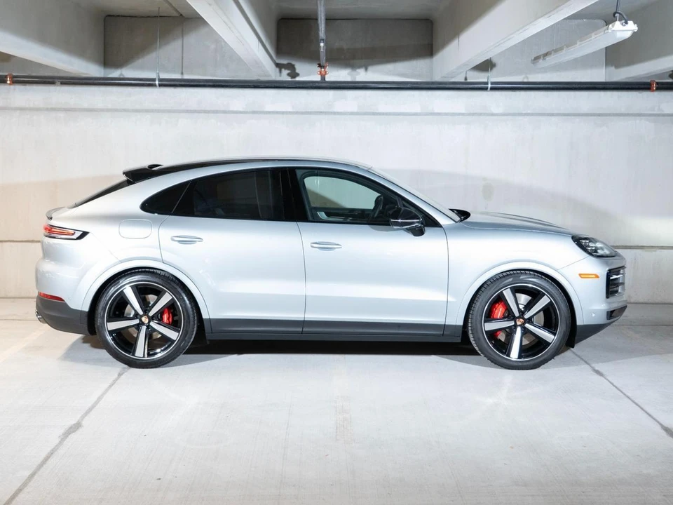 2026 Porsche 9Y0/9Y3 Cayenne S - Image 8 of 29