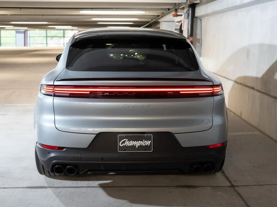 2026 Porsche 9Y0/9Y3 Cayenne S - Image 10 of 29