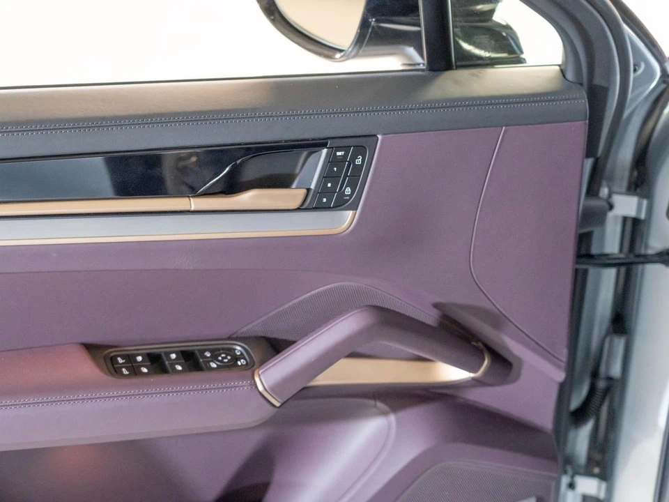 2026 Porsche 9Y0/9Y3 Cayenne S - Image 17 of 29