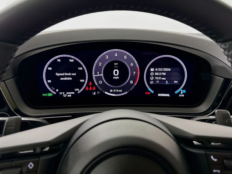 2026 Porsche 9Y0/9Y3 Cayenne - Image 16 of 31
