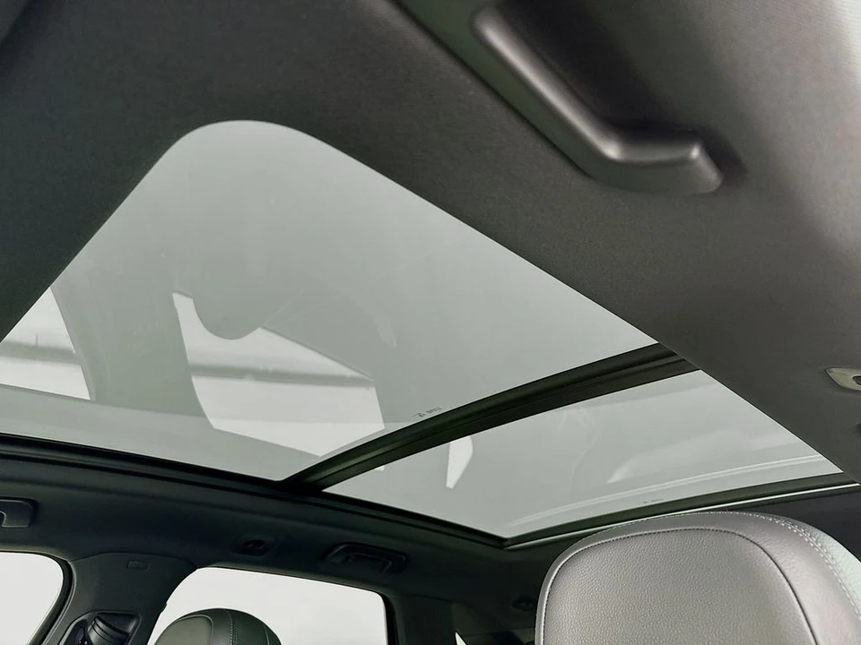 2026 Porsche 9Y0/9Y3 Cayenne - Image 22 of 31