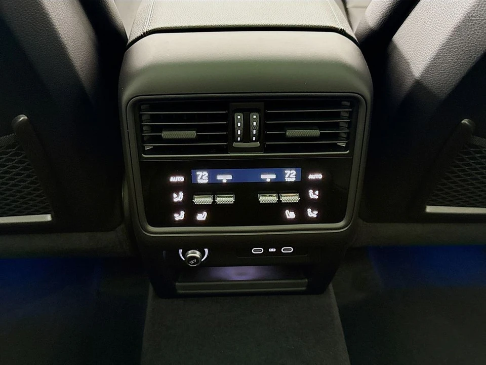 2026 Porsche 9Y0/9Y3 Cayenne - Image 27 of 31