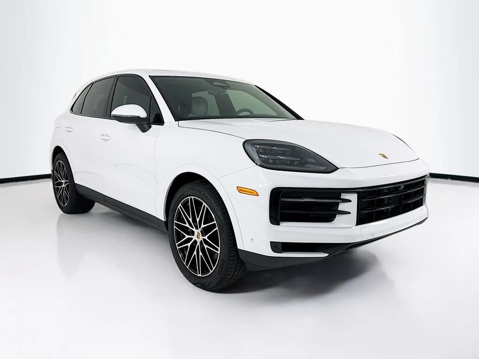 2026 Porsche 9Y0/9Y3 Cayenne - Image 7 of 31