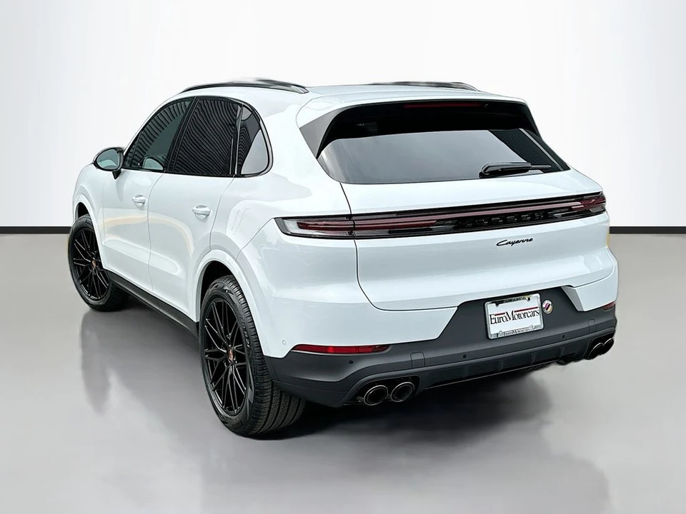 2026 Porsche 9Y0/9Y3 Cayenne - Image 3 of 31