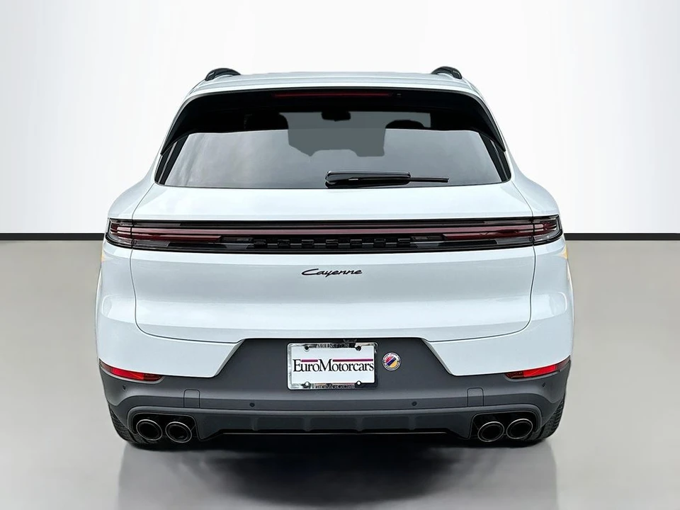 2026 Porsche 9Y0/9Y3 Cayenne - Image 10 of 31