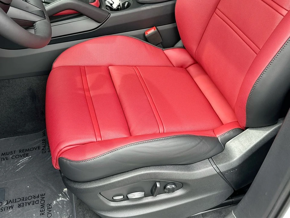 2026 Porsche 9Y0/9Y3 Cayenne - Image 22 of 31