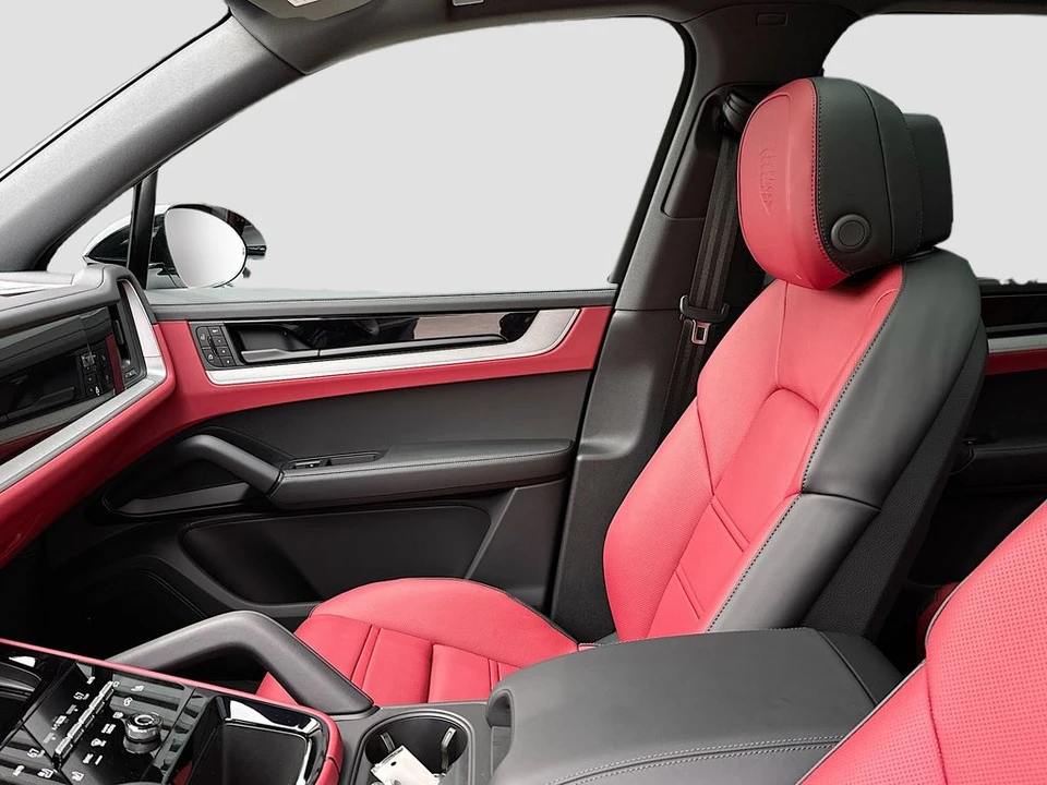 2026 Porsche 9Y0/9Y3 Cayenne - Image 26 of 31