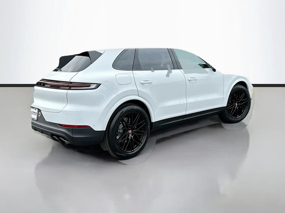 2026 Porsche 9Y0/9Y3 Cayenne - Image 9 of 31