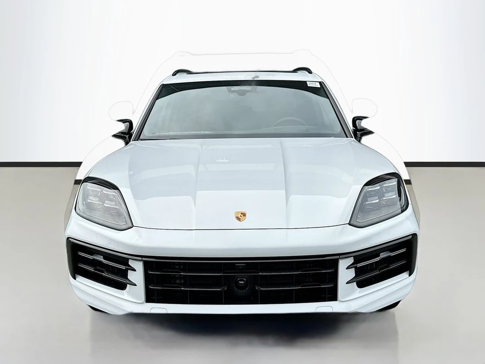 2026 Porsche 9Y0/9Y3 Cayenne - Image 6 of 31