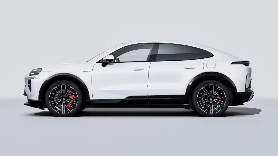 2026 Porsche 9Y0/9Y3 Cayenne Coupe - Image 11 of 30