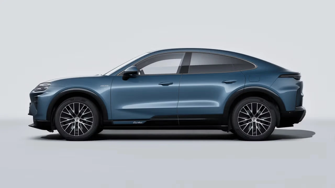2026 Porsche Cayenne - Image 12 of 30