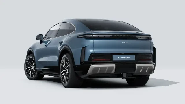 2026 Porsche Cayenne - Image 22 of 30