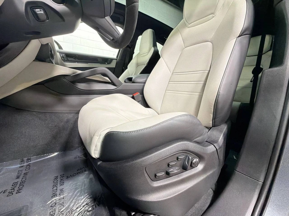 2026 Porsche 9Y0/9Y3 Cayenne Coupe - Image 5 of 5