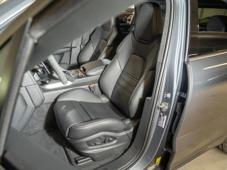 2026 Porsche 9Y0/9Y3 Cayenne Turbo - Image 26 of 27