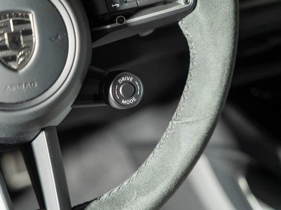 2026 Porsche 9Y0/9Y3 Cayenne Turbo - Image 19 of 27