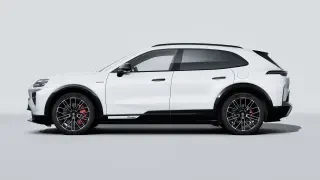2026 Porsche 9Y0/9Y3 Cayenne Turbo - Image 13 of 31