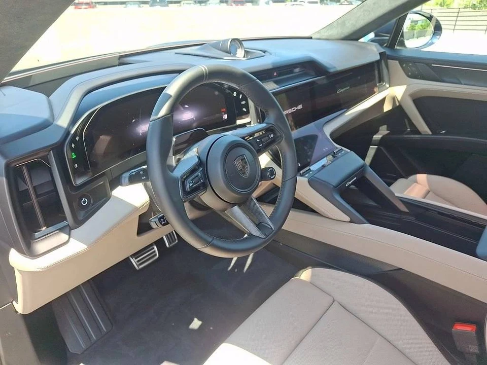 2026 Porsche 9Y0/9Y3 Cayenne Turbo - Image 4 of 5