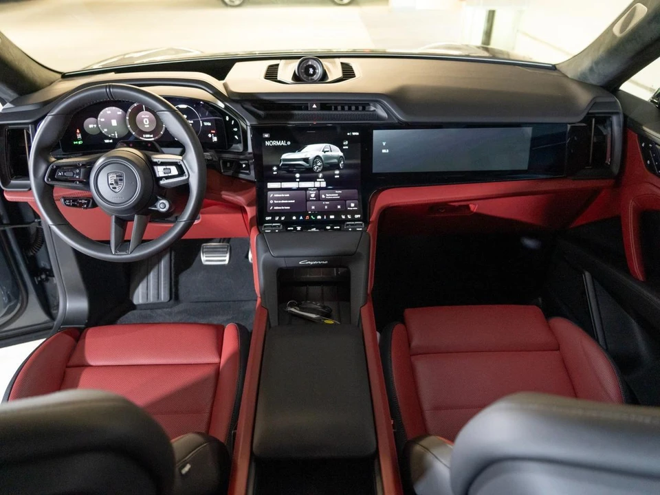 2026 Porsche 9Y0/9Y3 Cayenne Turbo - Image 26 of 30
