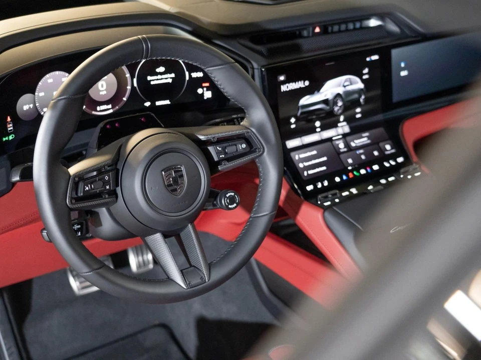2026 Porsche 9Y0/9Y3 Cayenne Turbo - Image 15 of 30