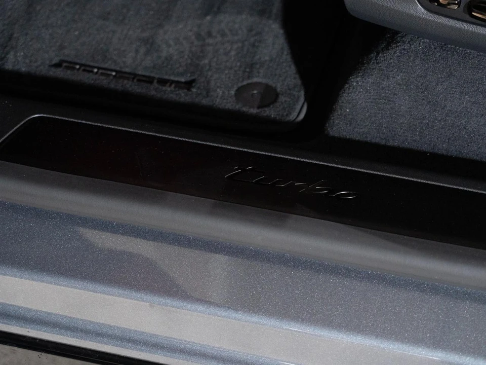 2026 Porsche 9Y0/9Y3 Cayenne Turbo - Image 12 of 30