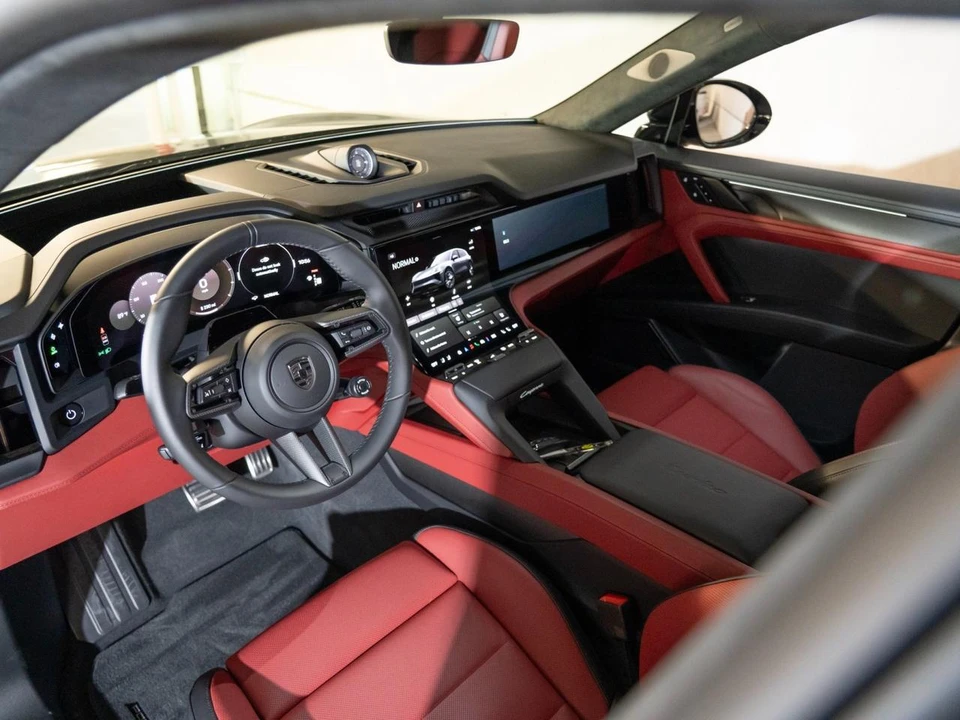 2026 Porsche 9Y0/9Y3 Cayenne Turbo - Image 5 of 30