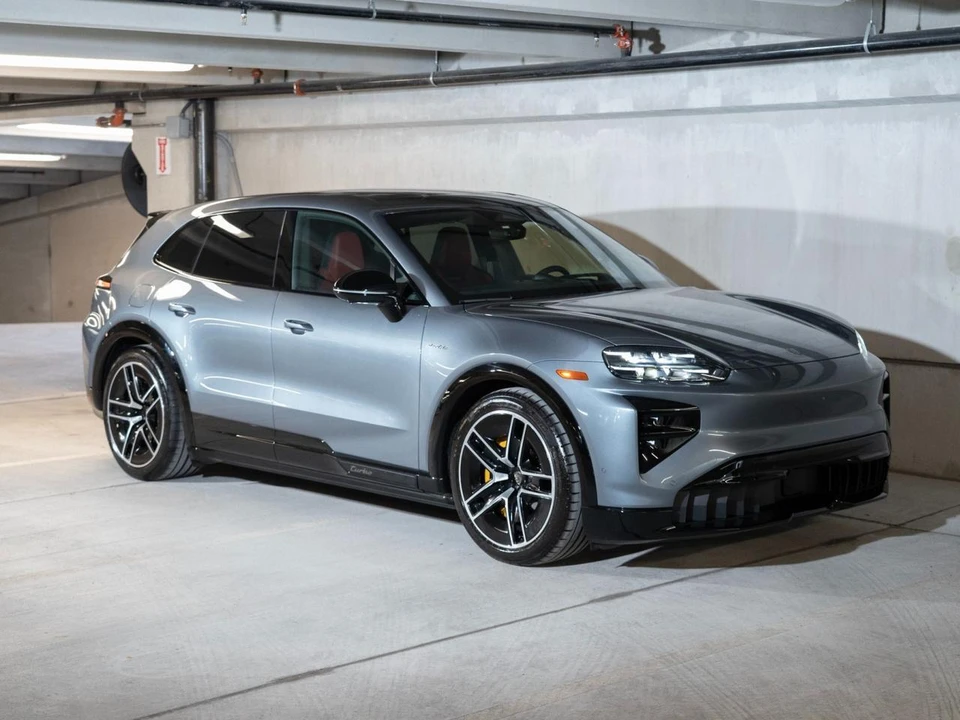 2026 Porsche 9Y0/9Y3 Cayenne Turbo - Image 8 of 30
