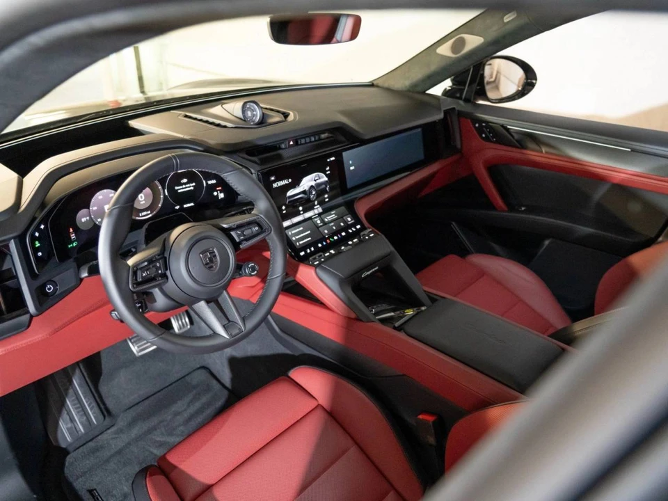 2026 Porsche 9Y0/9Y3 Cayenne Turbo - Image 4 of 5