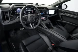 2026 Porsche 9Y0/9Y3 Cayenne Turbo - Image 25 of 31