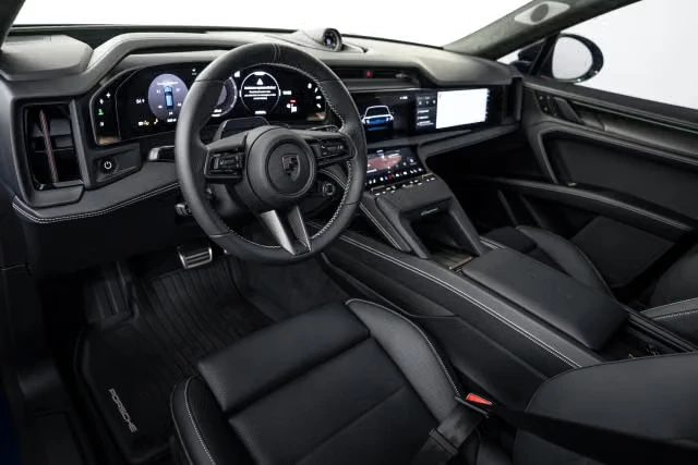 2026 Porsche 9Y0/9Y3 Cayenne Turbo - Image 26 of 31