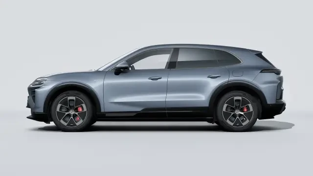 2026 Porsche 9Y0/9Y3 Cayenne Turbo - Image 14 of 31