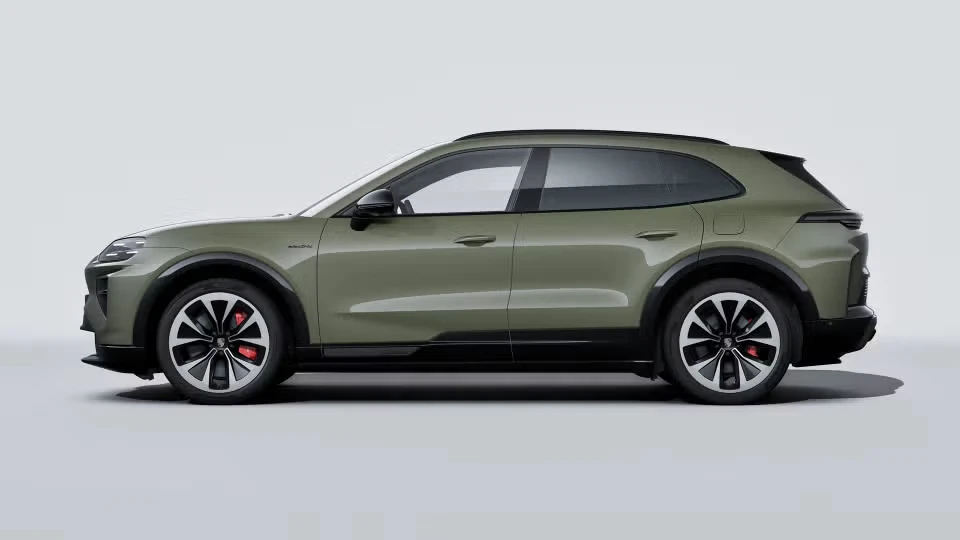 2026 Porsche 9Y0/9Y3 Cayenne Turbo - Image 11 of 31
