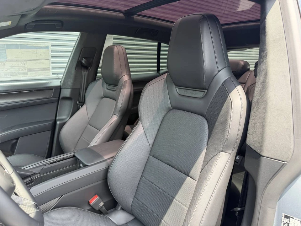 2026 Porsche 9Y0/9Y3 Cayenne Turbo - Image 5 of 5