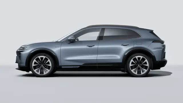 2026 Porsche 9Y0/9Y3 Cayenne Turbo - Image 14 of 31
